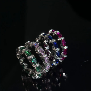 Colored gemstone spring ring