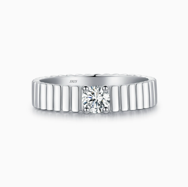 Grooved Single Stone Ring